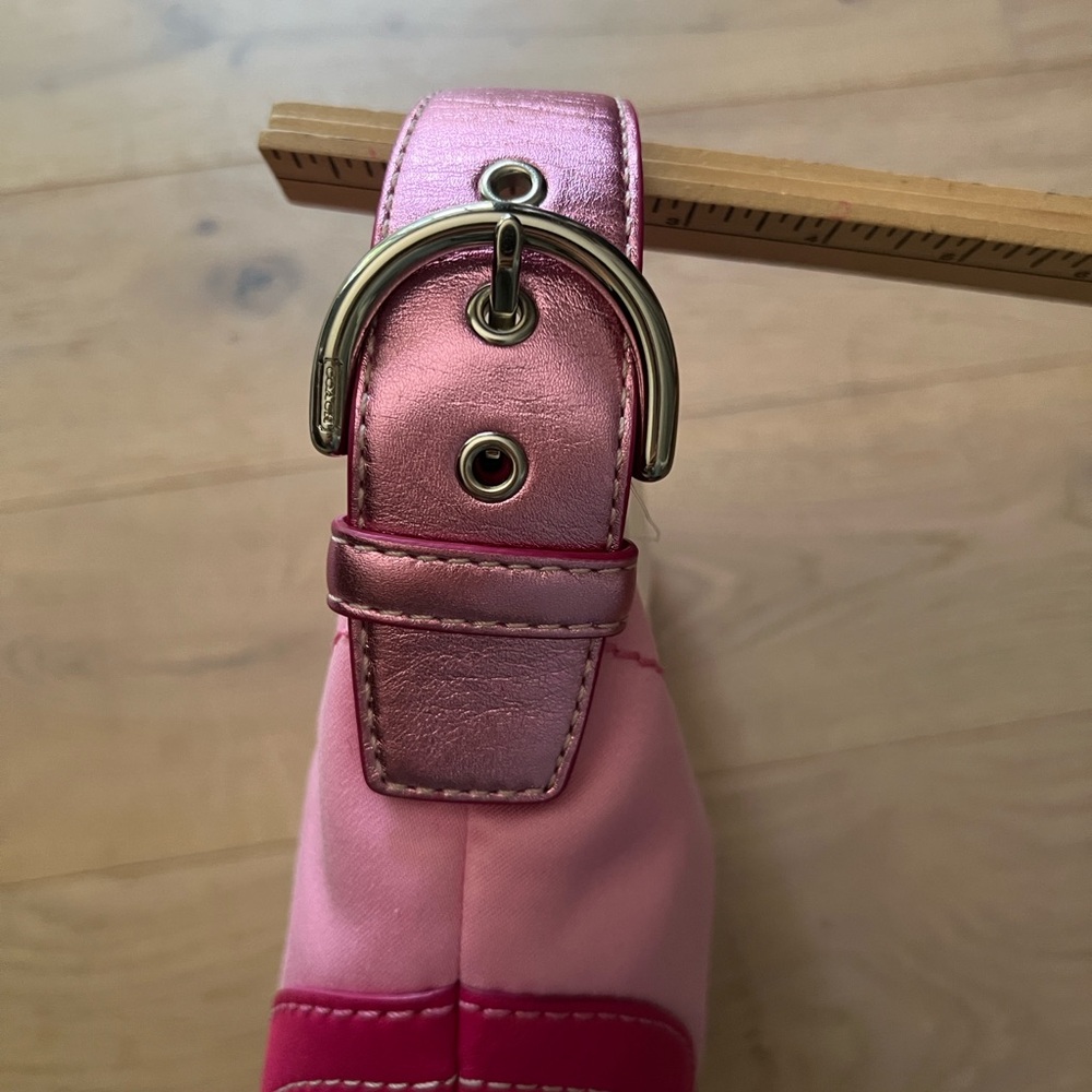 Coach Pink Shoulder Bag - Picture 4 of 10